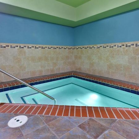 Holiday Inn Express & Suites - Effingham By Ihg Екстер'єр фото