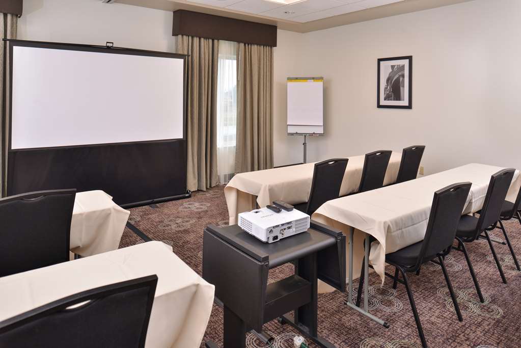 Holiday Inn Express & Suites - Effingham By Ihg Зручності фото